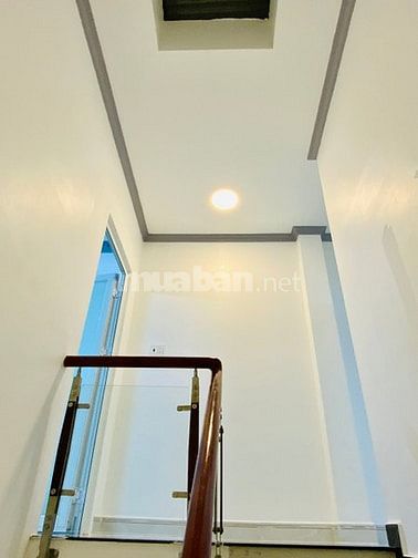 Bán Gấp ! Nhà Phố 3 Tầng 2.9Tỷ/60m2 tại Phạm Văn Bạch, P15, Tân Bình