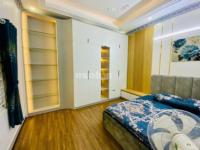 Bán Gấp ! Nhà Phố 3 Tầng 2.9Tỷ/60m2 tại Phạm Văn Bạch, P15, Tân Bình