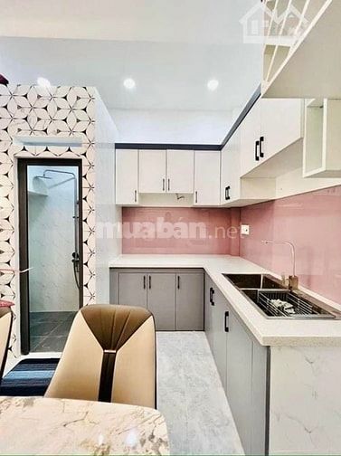 Giá rẻ bất ngờ 2 tỷ 590 có nhà đẹp ngay LTK, P14, Q10. Diện tích 54m2