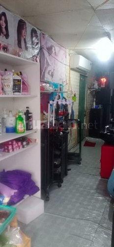 Cần sang tiệm tóc Nail phun xăm tại chợ Linh Trung, tiệm đối diện BHX