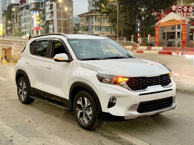 KIA SONET, AT Deluxe Màu Trắng,5 chỗ, Giá 485 tr