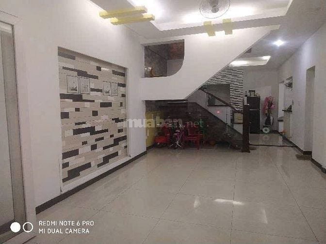 Bán nhà HXH Đào Duy Anh, P.9, Q. PN, DT 4,5x13m. Trệt 3L Giá 11tỷ