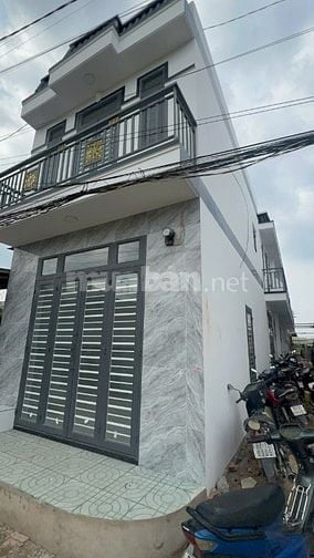 Chính chủ bán nhà riêng 40m2 gần chợ xuân thới thương hóc môn giá 390t