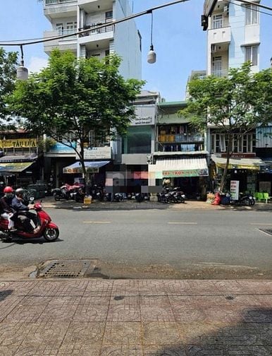 Cho thuê nhà MT Rạch Bùng Binh P.9 Quận 3 giá 40 triệu 49m2