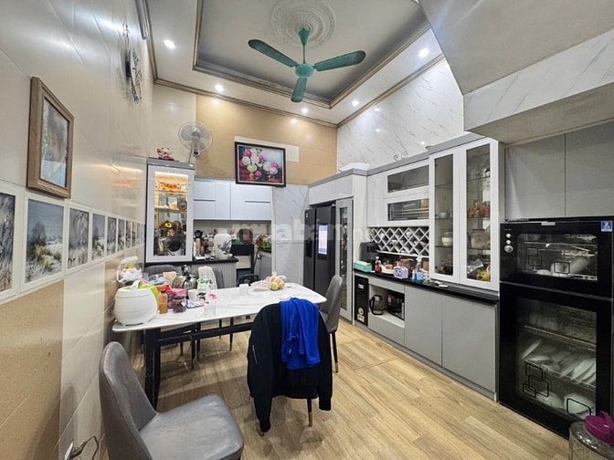 NHÀ 5 TẦNG DÂN XÂY 52M2 - 13,2 TỶ - Ô ĐỒNG LẦM - LÊ DUẨN - ĐỐNG ĐA