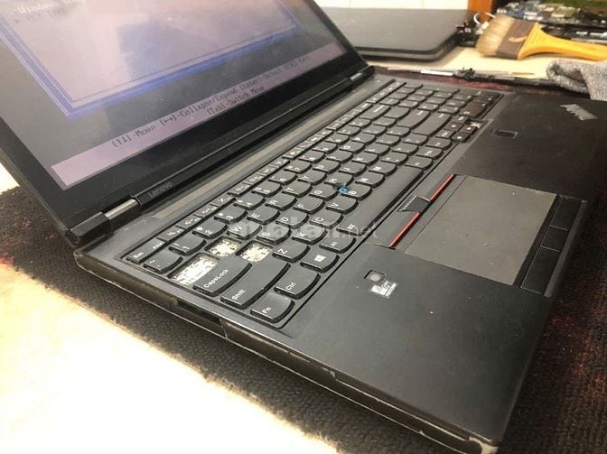 LENOVO THINKPAD P50 E3-1505M/16G/256G/M2000M/15,6" Máy OK