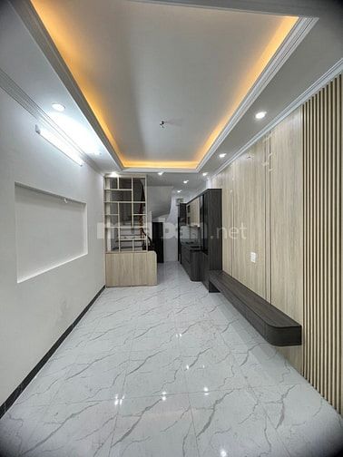 BáN NHà TrẦN PHú,cạnh Gamuda HOàng MAI. Diện tích: 31.6m ngõ 5m đỗ oto