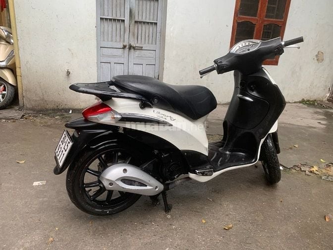 Cần bán xe Piaggio Liberty 125cc màu trắng, xe cực đẹp