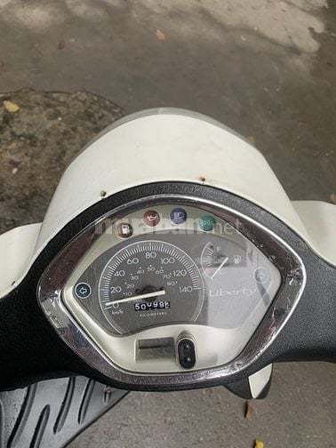 Cần bán xe Piaggio Liberty 125cc màu trắng, xe cực đẹp