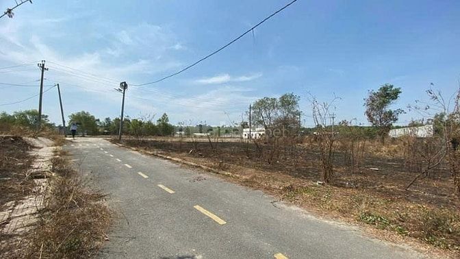 Công ty Đấu giá hợp danh Lam Sơn Sài Gòn THÔNG BÁO ĐẤU GIÁ TÀI SẢN
