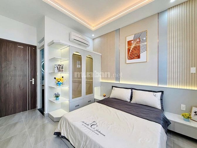 Nhà trệt + 2 Lầu tuyệt đẹp CAO CẤP, hẻm xe hơi sau lưng MT Đường Số 9,