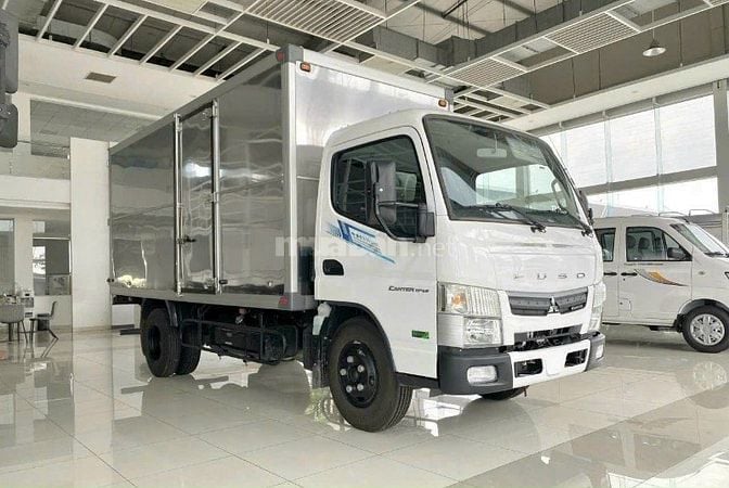 XE TẢI MITSUBISHI FUSO TF4.9 TẢI 1.9 TẤN THÙNG DÀI 4,45M