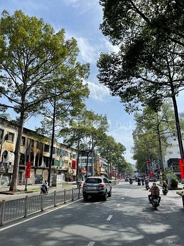 Toà Nhà Quận 1 - Sát Ngay Tuyến Metro Số 1