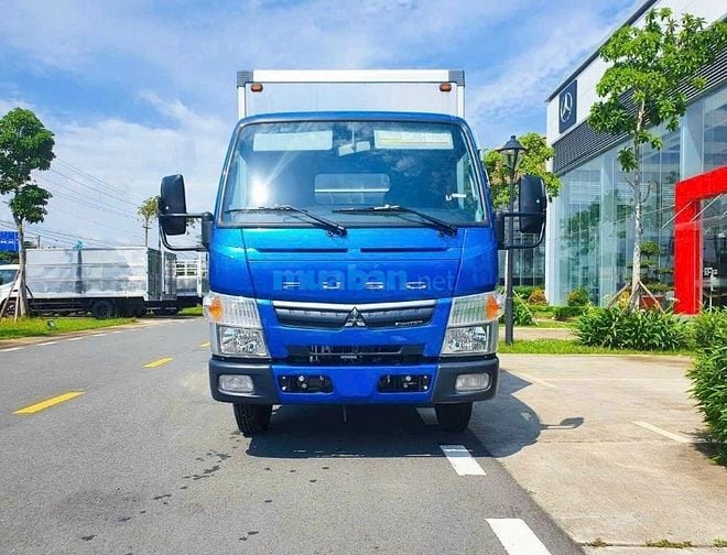 XE TẢI MITSUBISHI FUSO TF4.9 TẢI 1.9 TẤN THÙNG DÀI 4,45M