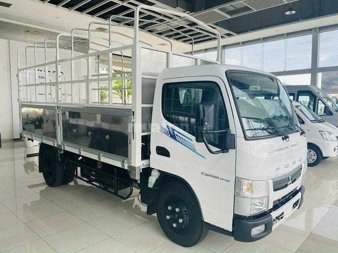 XE TẢI MITSUBISHI FUSO TF4.9 TẢI 1.9 TẤN THÙNG DÀI 4,45M