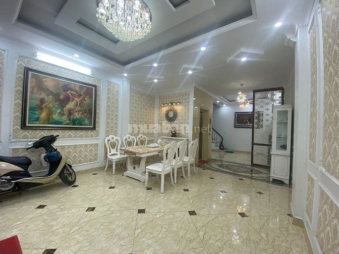 Em họ gửi bán nhà 5t thang máy Nguyễn Khánh Toàn, Cầu Giấy-12.8 tỷ