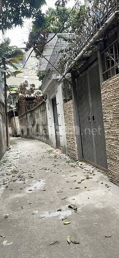 Bán nhà 218 Lac Long Quân DT62m2 giá 6.75 tỷ