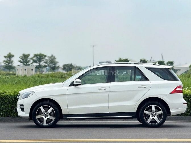 MERCEDES BENZ ML400 4MATIC Phiên bản đặc biệt ghế quả trám Designo