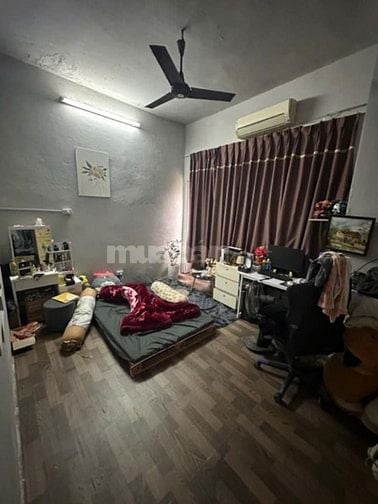 BÁN NHÀ NGUYỄN TRÃI  - Ô TÔ - KINH DOANH - DÂN XÂY - LÔ GÓC - NHỈNH 4 
