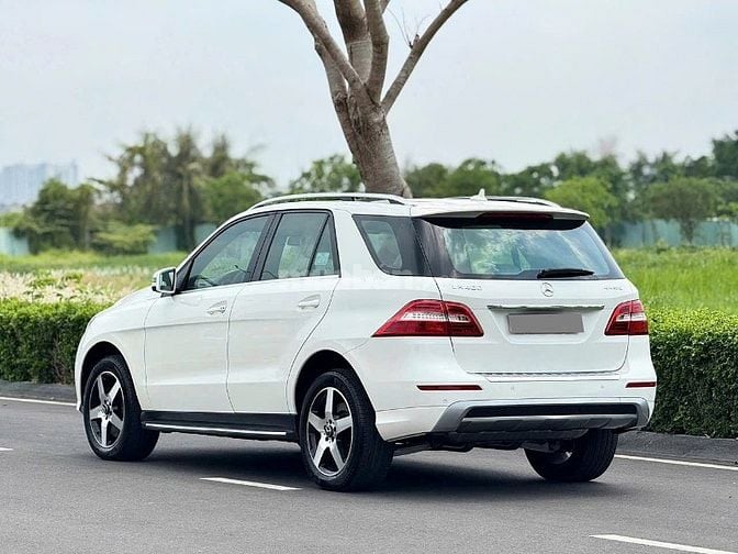 MERCEDES BENZ ML400 4MATIC Phiên bản đặc biệt ghế quả trám Designo