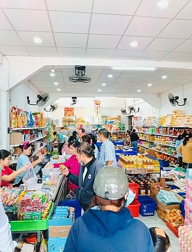 Khai Trương Cửa Hàng Ngọc Lan Tuyển Gấp Bán Hàng, Tạp Vụ, Bảo Vệ, Kho