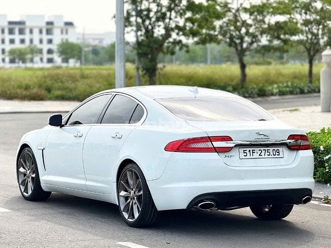 JAGUAR XF 2.0 ( USA ) Premium 2014 • Full Options / Lazang 20inch