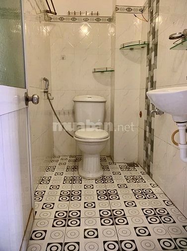 NHÀ Q8 DẠ NAM -  KẾ BÊN CẦU CHỮ Y - 3 TẦNG BTCT KIÊN CỐ.