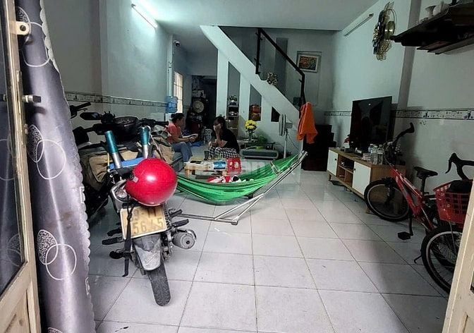 Nhà đẹp 2 tầng Tây Thạnh, 60m2 - Vị trí đắc địa, giá cực tốt!