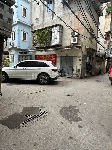 HOÀNG QUỐC VIỆT, VÕ CHÍ CÔNG - VỊ TRÍ CỰC ĐẸP - Ô TÔ