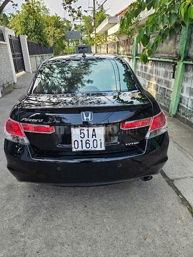 Bán xe Honda Accord đời 2009, xe zin, đẹp, 4 vỏ mới, số tự động