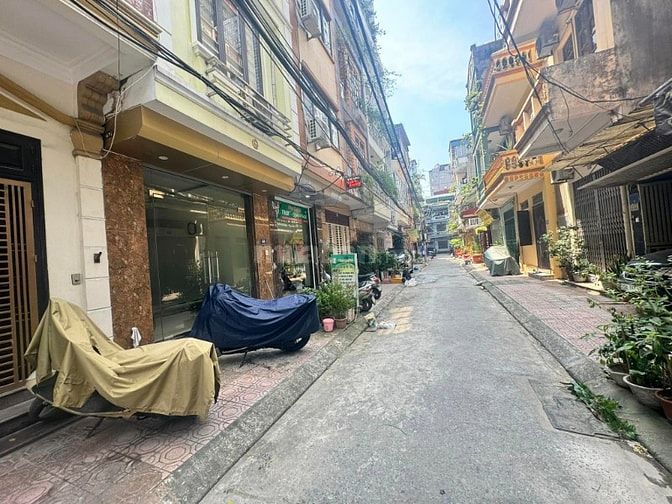 BÁN NHÀ YÊN LÃNG ĐỐNG ĐA Ô TÔ ĐỖ CỬA 60M GIÁ 13 TỶ 