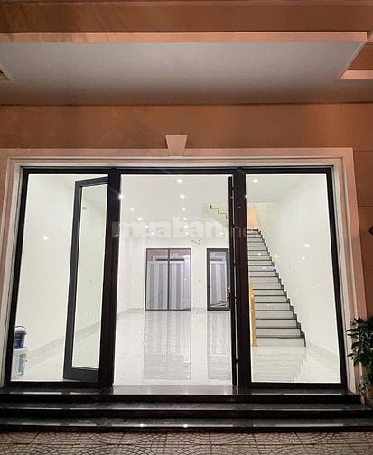 CHO THUÊ SHOPHOUSE 4 TẦNG – VIEW CÔNG VIÊN, GẦN TTTM Quảng Trị 