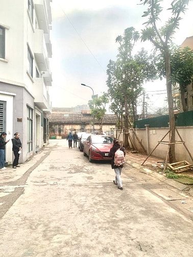 Bán LK Vĩnh Tuy 56m2, 6 tầng, mt 13m, vỉa hè ô tô tránh