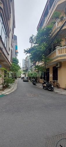 Bán nhà phân lô phố Lạc Trung ô tô tránh vỉa hè, DT 85m2, 4t, Mt 5m.