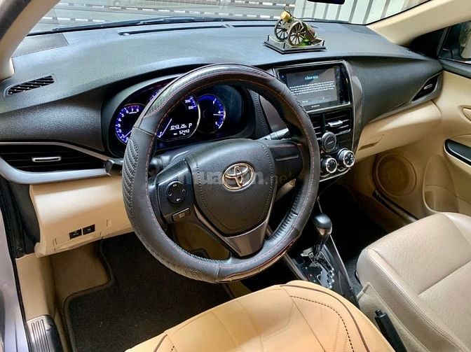 Gia đình bán xe Toyota Vios đời 2022 bản CVT số tự động