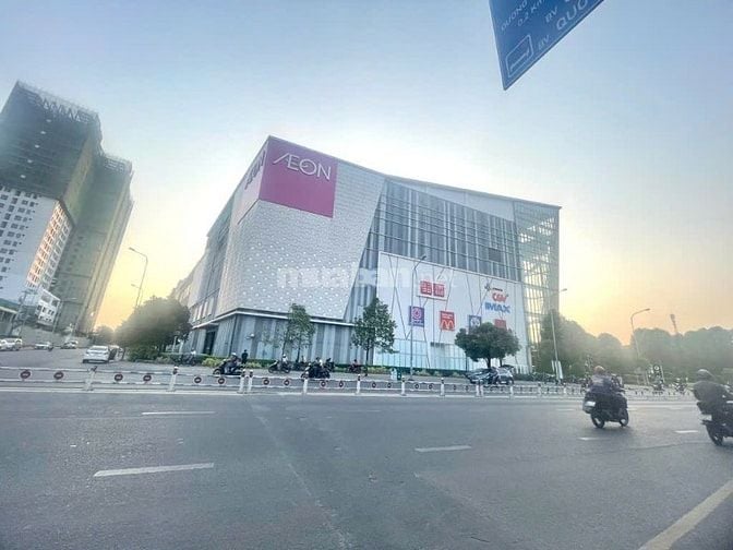 BÁN NHÀ MẶT TIỀN NGAY CHỢ VÀI BƯỚC QUA BẾN XE MIỀN TÂY CHỈ 11.6 TỶ
