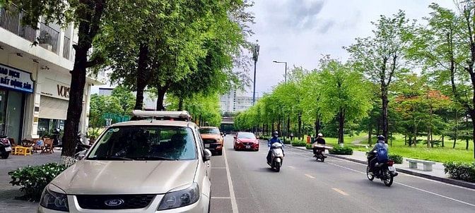 Bán mặt phố Nguyễn Xiển kéo dài, DT 80m2 giá rẻ 375tr/m2