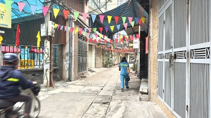 Bán nhà Minh Khai, Hai Bà Trưng - 44m2 x 3 tầng, MT: 3,7m. SĐCC