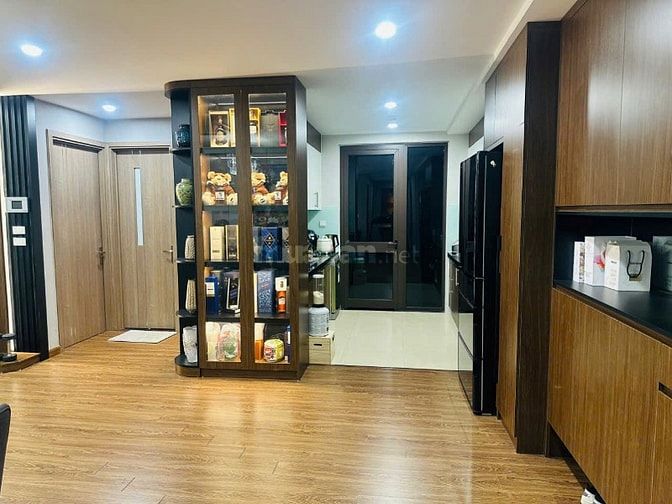 Chuyển nhượng căn hộ 3 ngủ tầng cao view sông hồng cc D'leroisolie