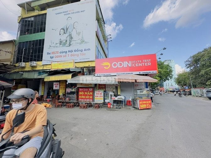 Bán nhà Phạm Ngọc Thạch, ô tô tránh, kinh doanh,Dt 135m2, mt 18m.