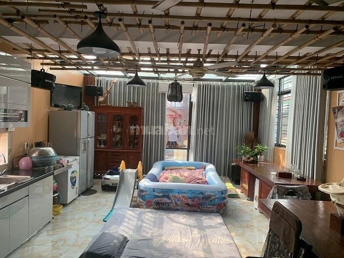 Tôi cần bán nhà ven Linh Quang, Q Đống Đa, Dt 70 m x 7 T, Mt 5,5 m