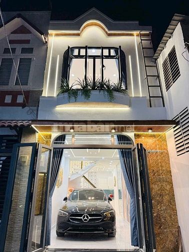Nhà tuyệt đẹp CAO CẤP xe hơi để trong nhà Bùi Quang Là, P12, Q.Gò Vấp,