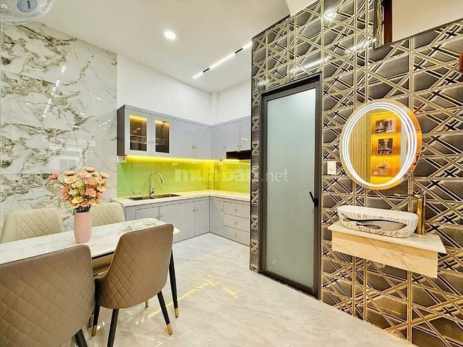 Nhà tuyệt đẹp CAO CẤP 2 Lầu + ST Đường Số 2, P16, Q.Gò Vấp.