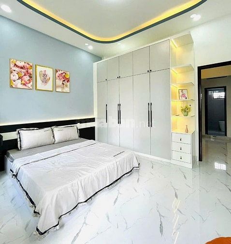 Bán nhà gần mặt tiền đường Cao Thắng Quận 10, chính chủ, SHR, 3ty350tr