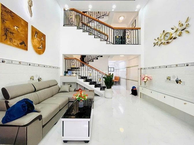 Bán nhà gần mặt tiền đường Cao Thắng Quận 10, chính chủ, SHR, 3ty350tr