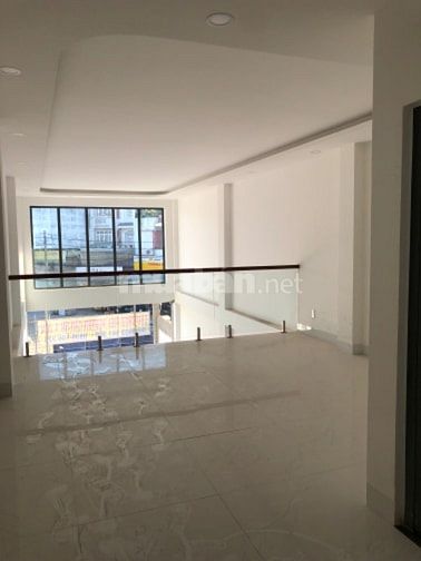 Cho thuê nhà mới xây mặt tiền đường Nguyễn Thị Định, TP. Thủ Đức 
