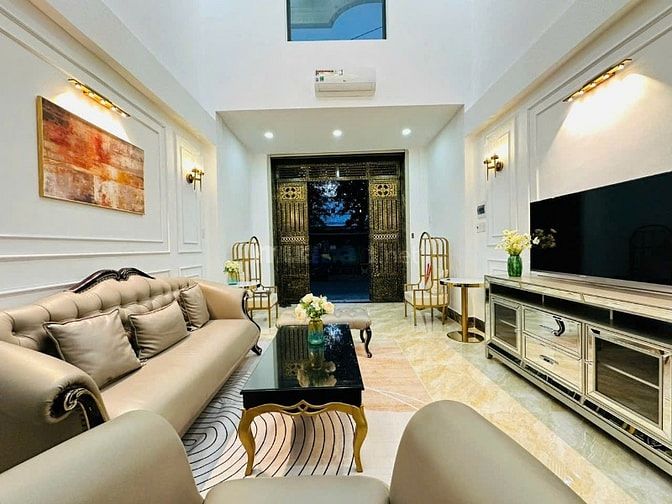 bán nhà DT 4mx16,3m đường 10m ô tô xe tải, xe hơi vào nhà, giá rẻ 