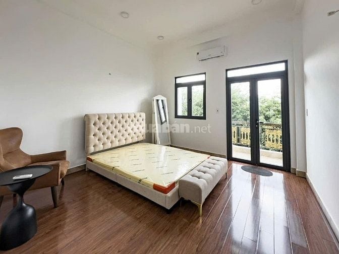 bán nhà DT 4mx16,3m đường 10m ô tô xe tải, xe hơi vào nhà, giá rẻ 