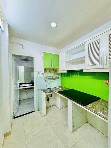 SIÊU HIẾM bán nhà 3 lầu đúc + sân thượng, 5Phòng ngủ ở Quận Phú Nhuận
