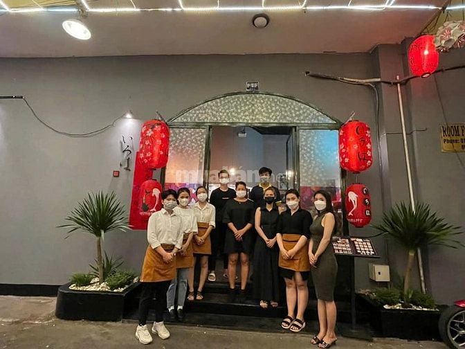 Tuyển gấp NV phục vụ nữ, Kỹ Thuật viên Spa
